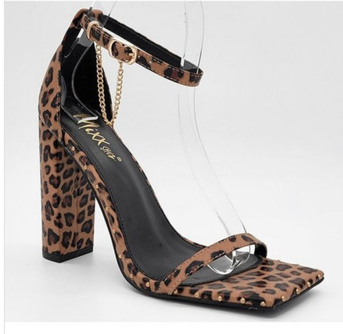 LARA (LEOPARD)